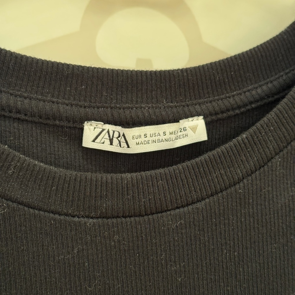 Zara Black Ruffle Sleeve Ribbed Top - Picture 3 of 7